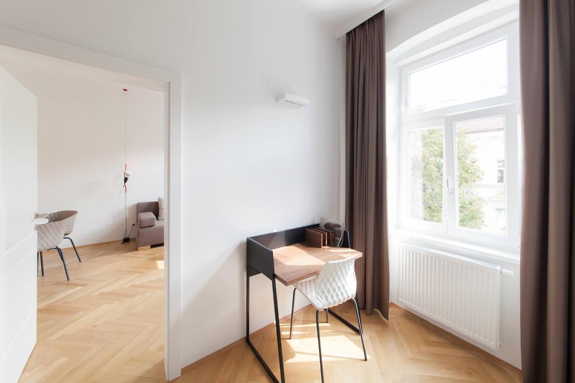 Ks70 Apartments Wina Bagian luar foto