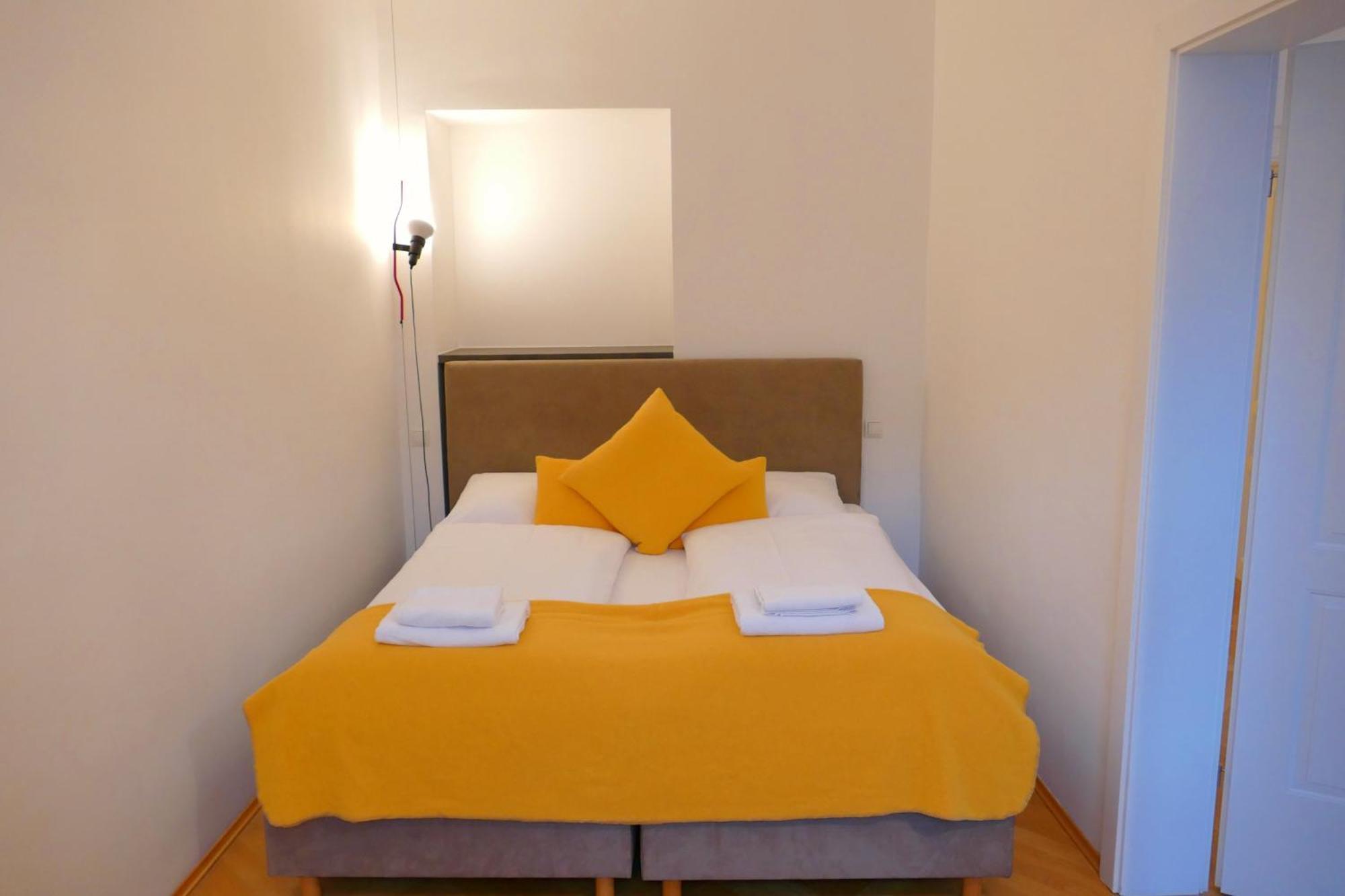 Ks70 Apartments Wina Bagian luar foto
