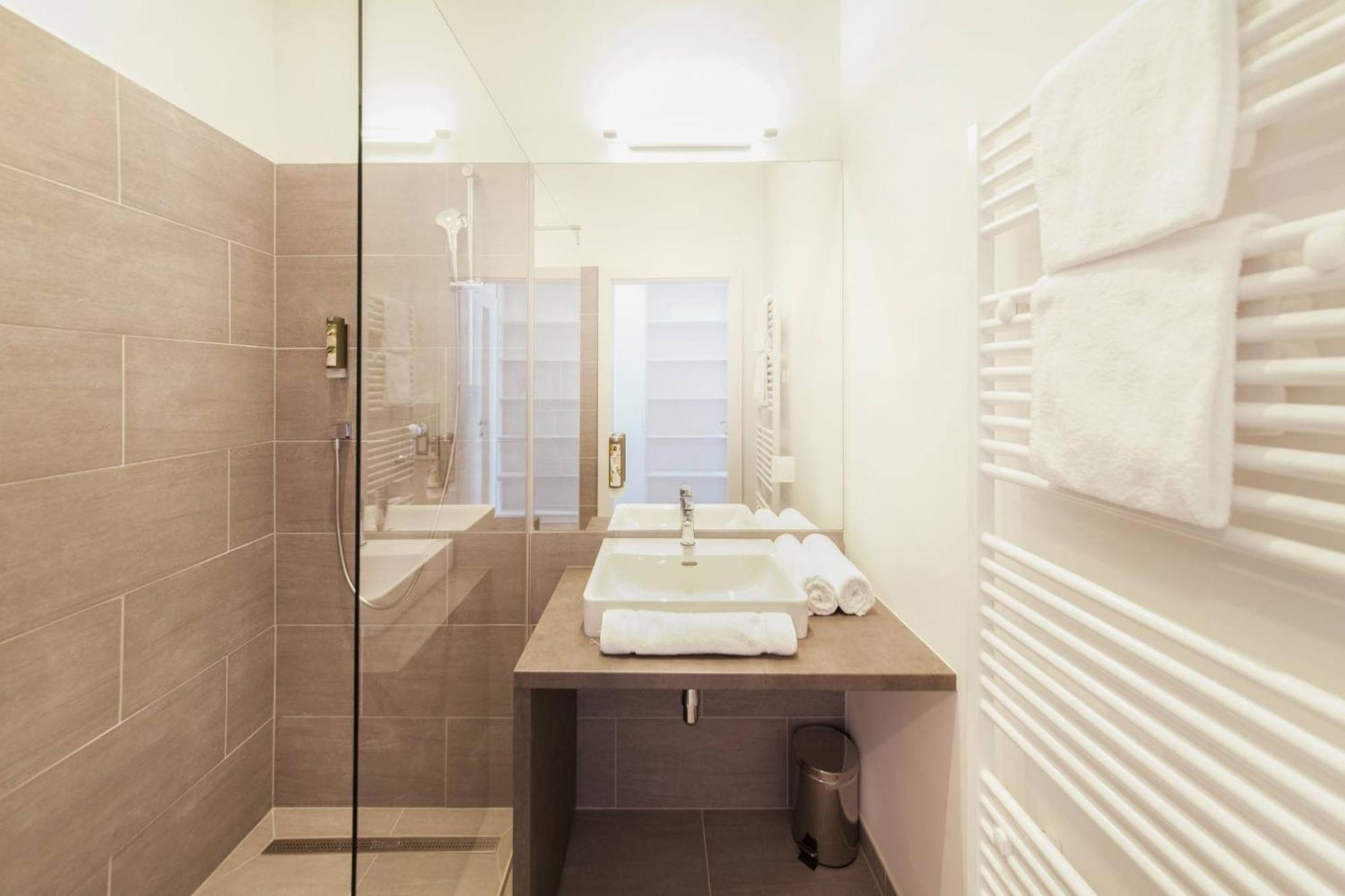 Ks70 Apartments Wina Bagian luar foto